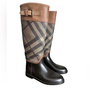 Burberry House Check Rain Boots – Rubber & Canvas with Leather Trim size 5